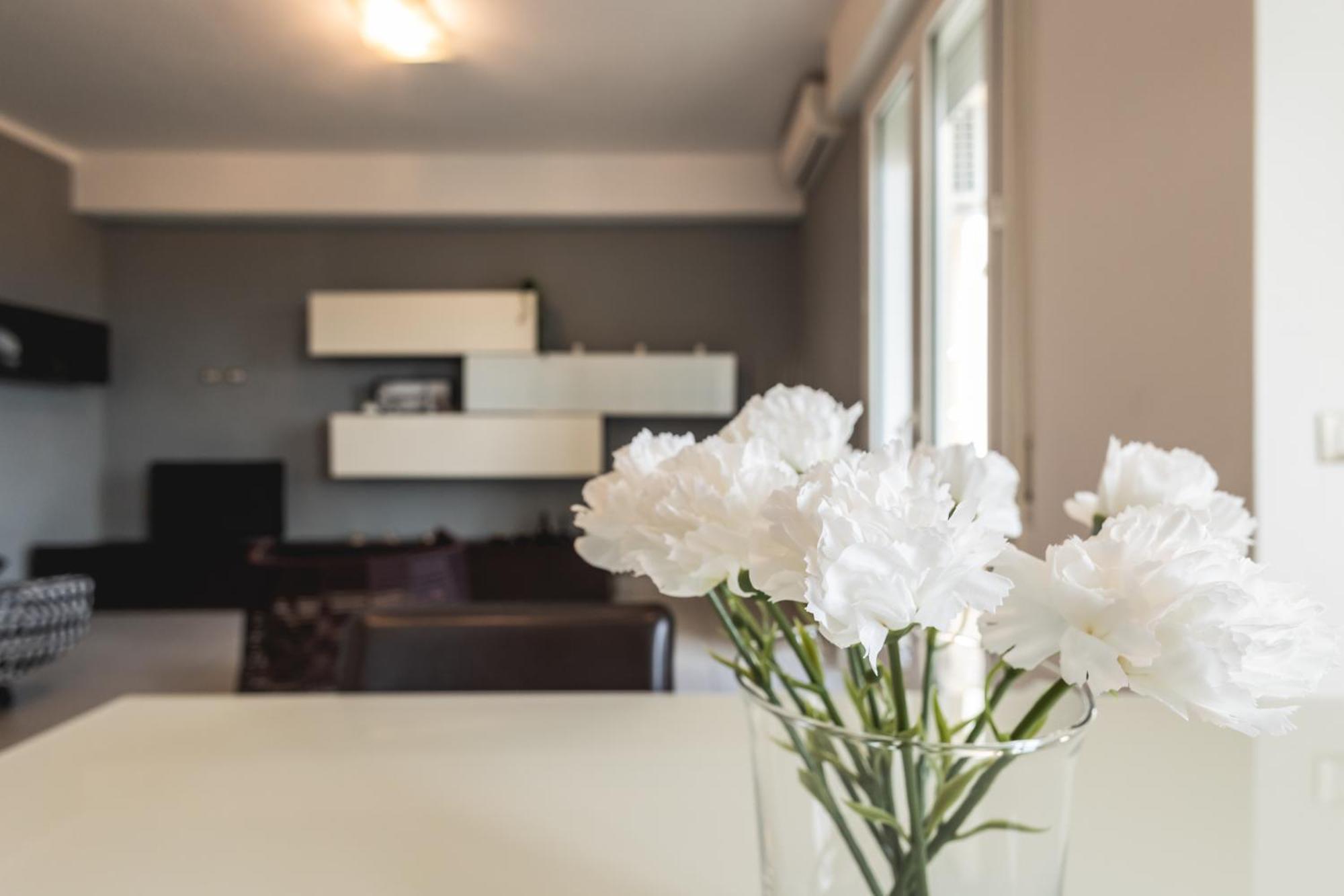 Ravenna Sky View Apartment ภายนอก รูปภาพ