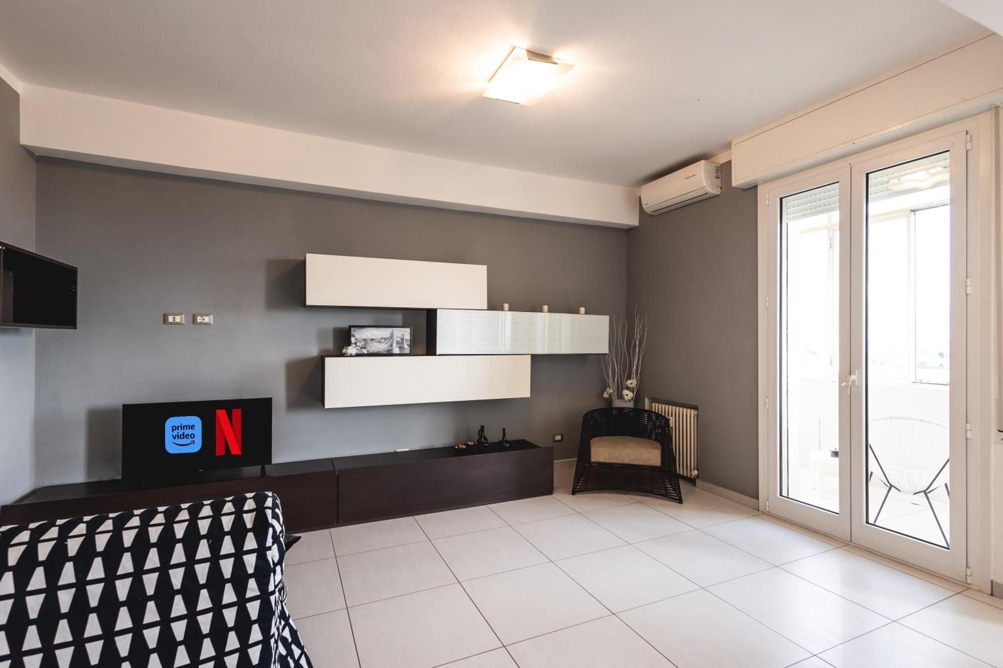 Ravenna Sky View Apartment ภายนอก รูปภาพ